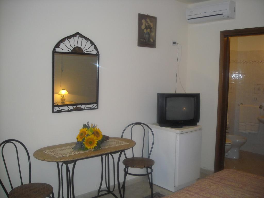 Castro  B&B Bellavista الغرفة الصورة